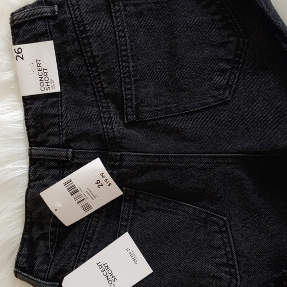 Forever 21 denim shorts - Picture 13 of 13